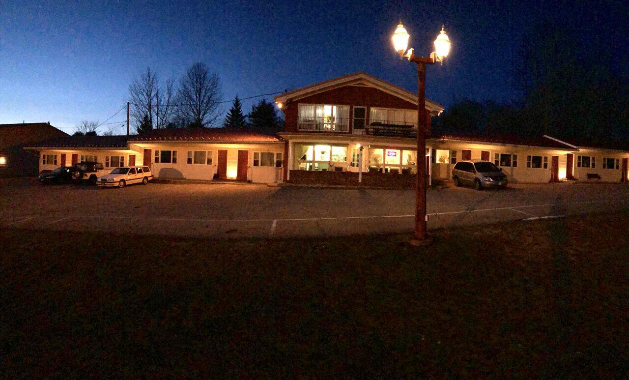 Spring Fountain Motel Bucksport ภายนอก รูปภาพ